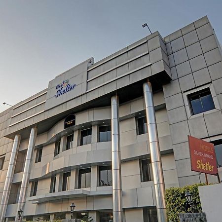 Townhouse Oak Hotel Shelter Lucknow Dış mekan fotoğraf