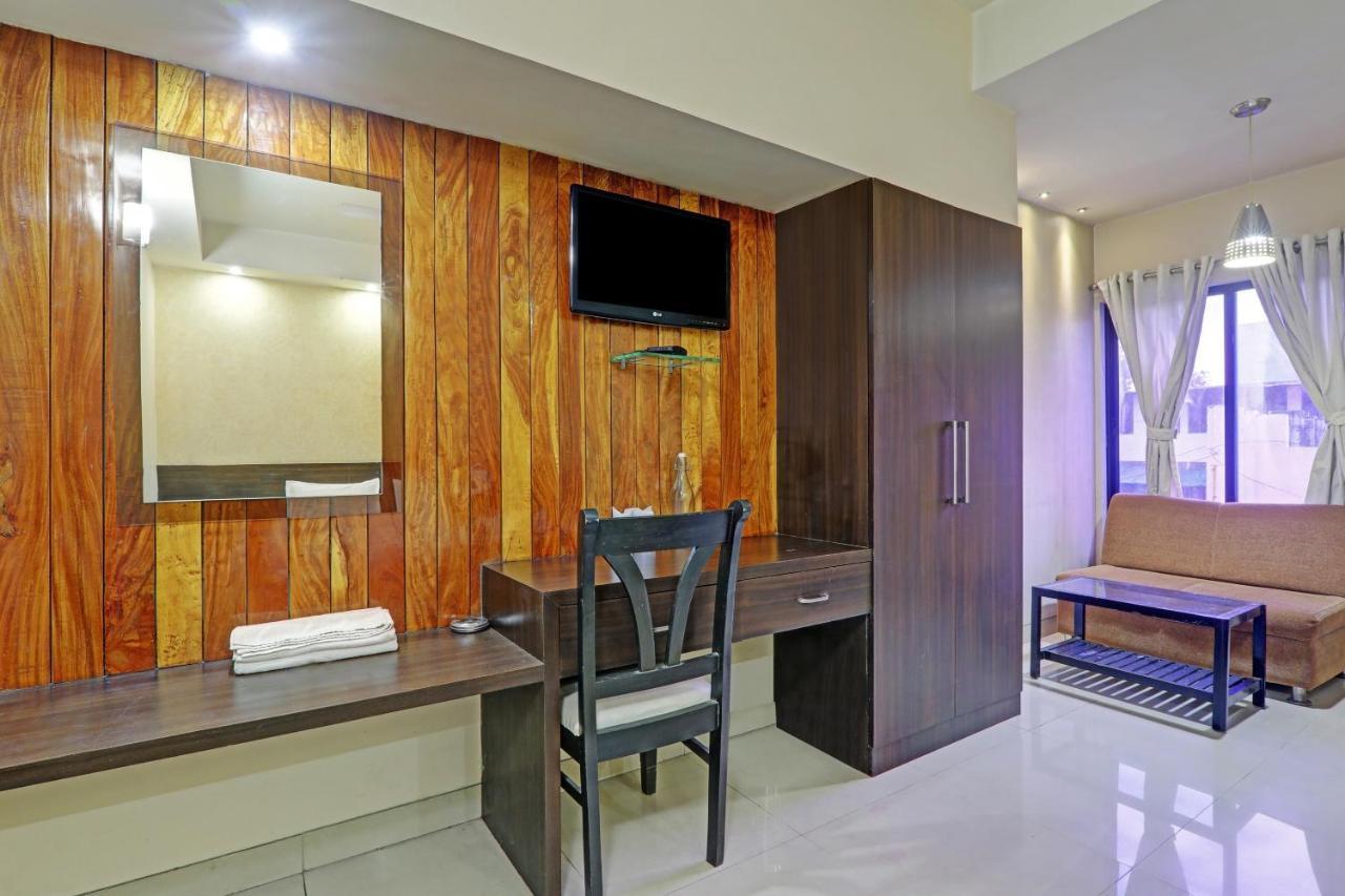Townhouse Oak Hotel Shelter Lucknow Dış mekan fotoğraf