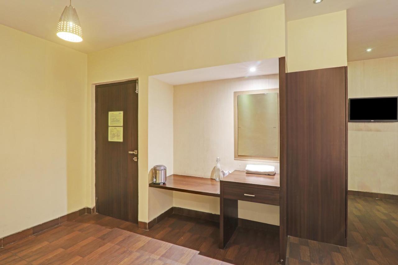 Townhouse Oak Hotel Shelter Lucknow Dış mekan fotoğraf